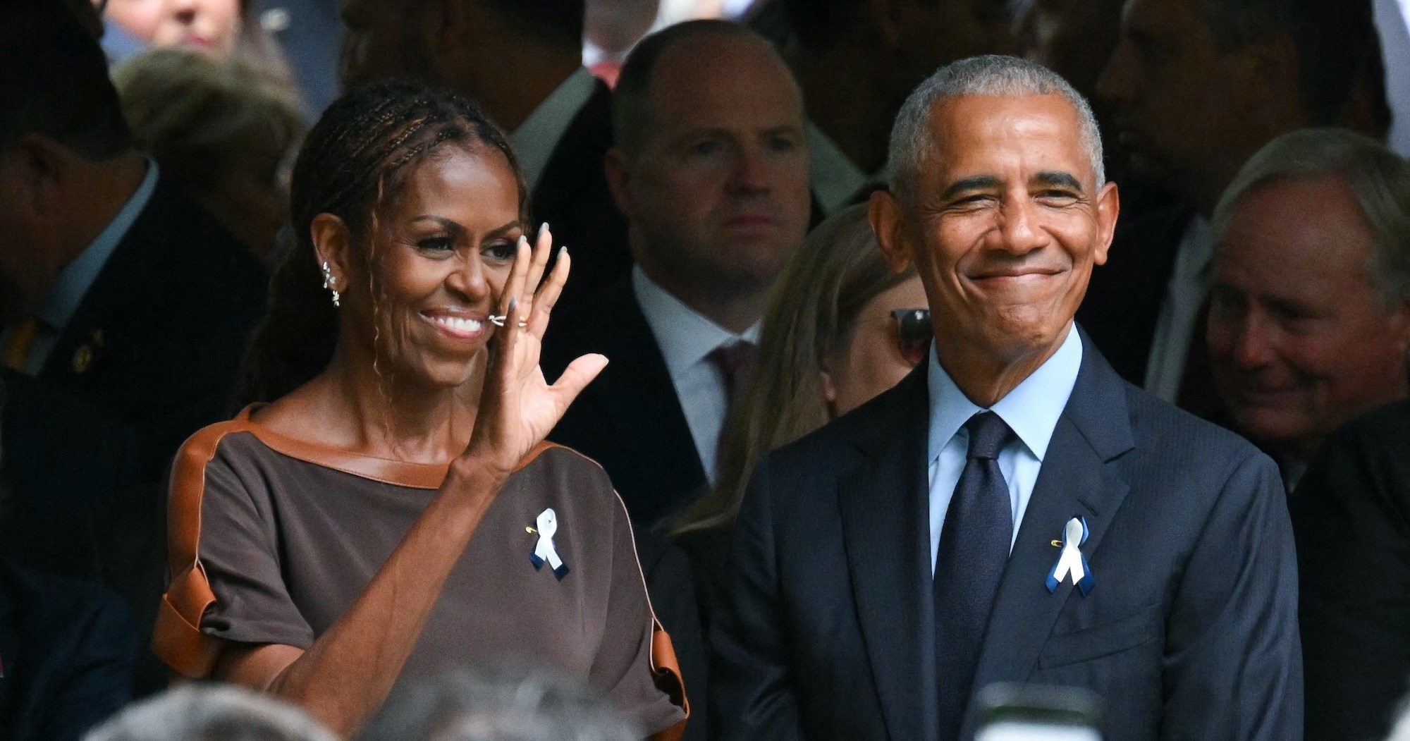 Obama's 34th Anniversary Photos with Michelle Break the Internet