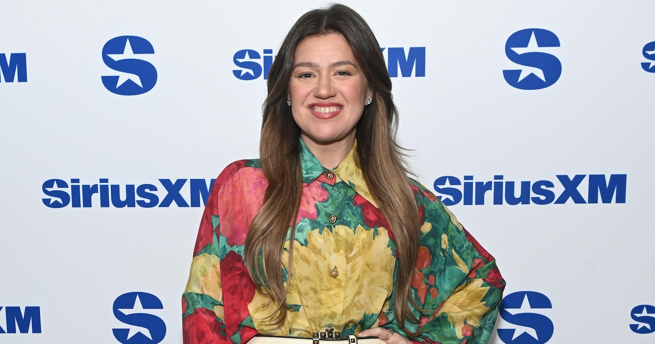 Kelly Clarkson's Brooklyn Store Encounter Sparks Outrage After 'Pretty Woman' Moment