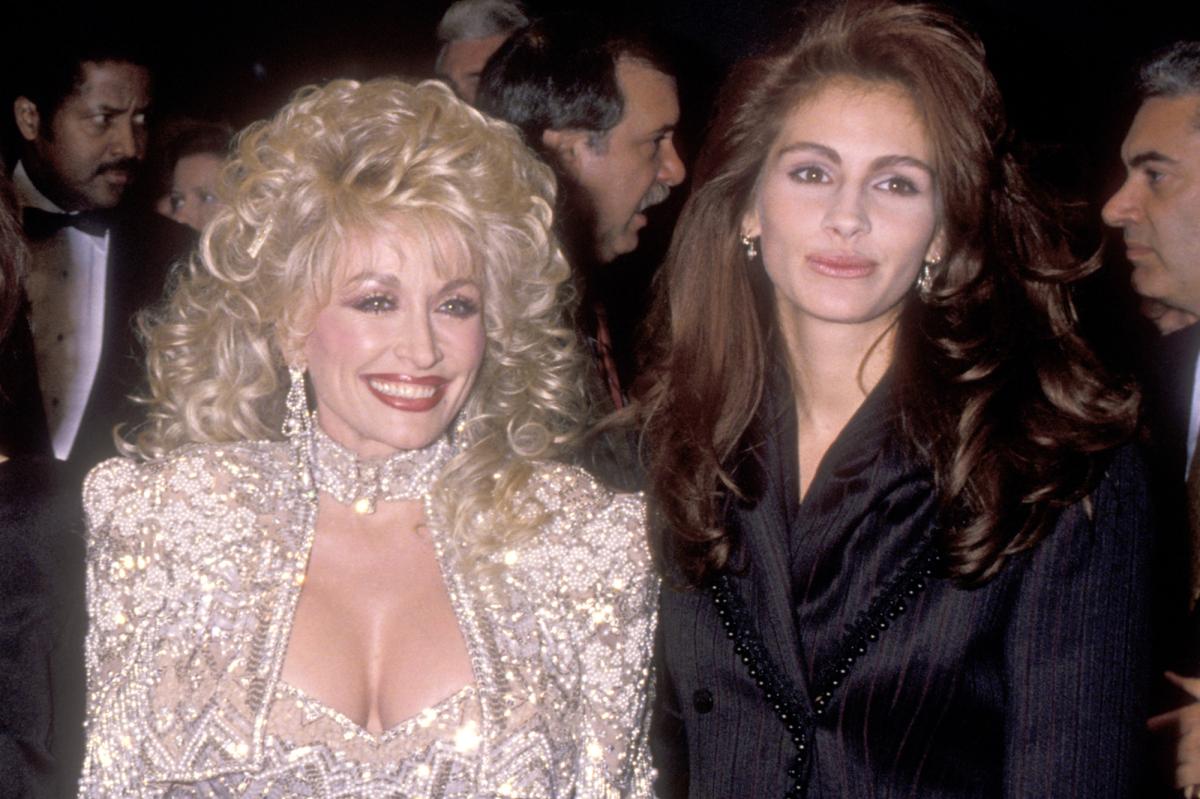 Julia Roberts' Emotional Tribute to Dolly Parton Sparks Conversations