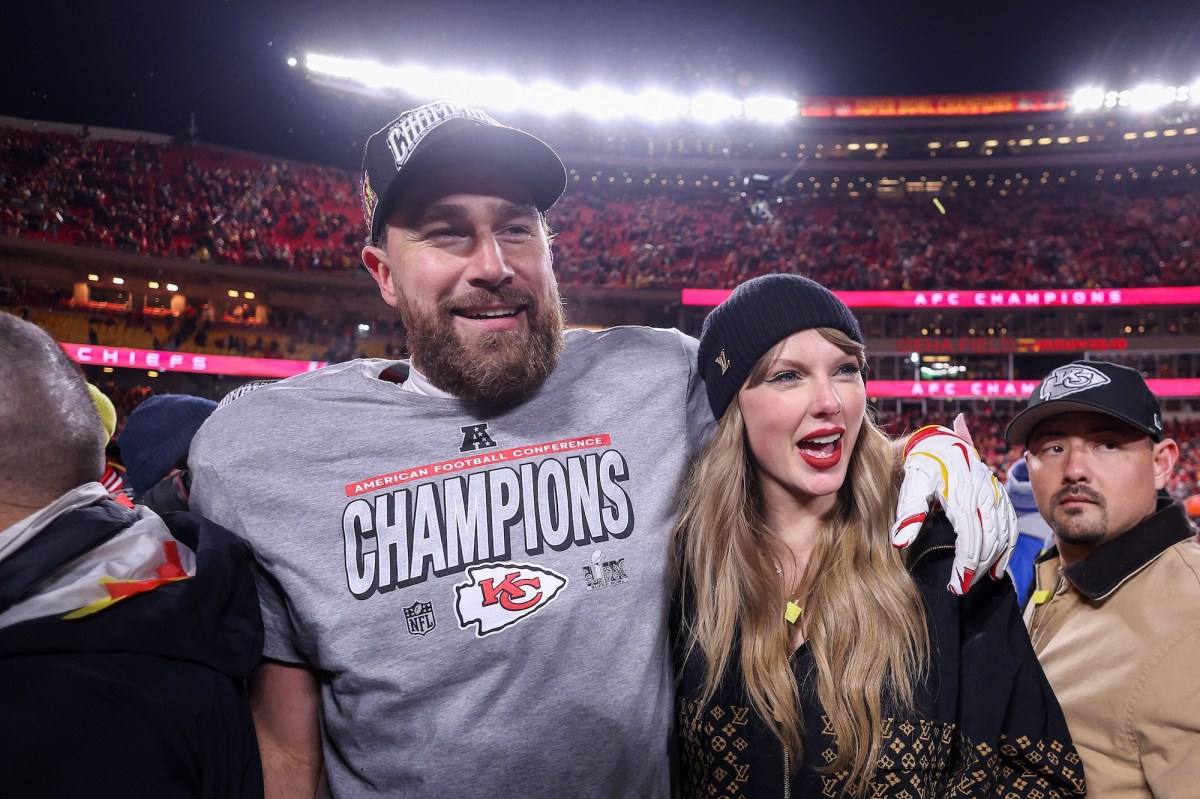 Taylor Swift's Dazzling NYC Date Night Sparks Buzz